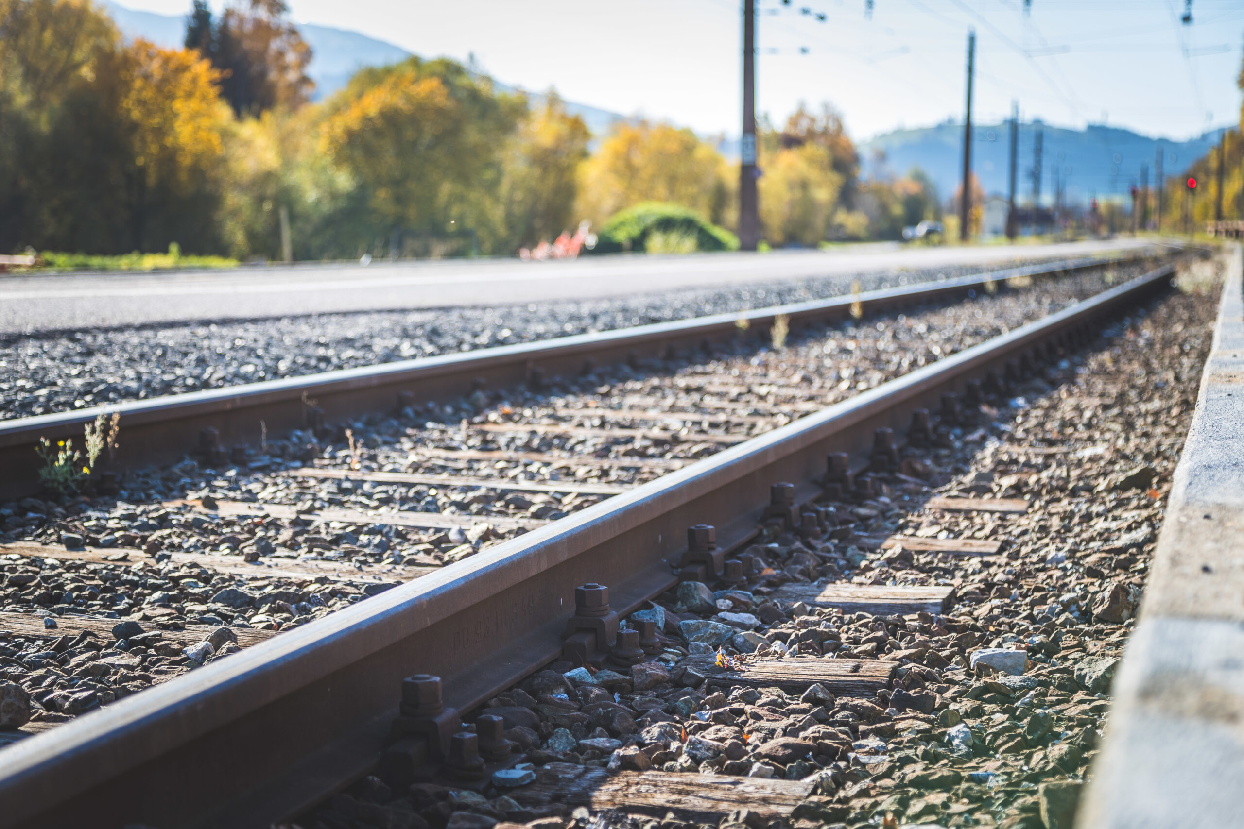 a foto mostra o trilho de trem