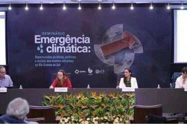 Participação no Seminário EMERGÊNCIA CLIMÁTICA: Repercussões jurídicas, políticas e sociais dos eventos extremos no Rio Grande do Sul