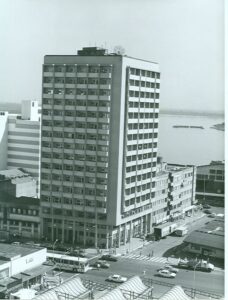Edifício Protetora, Praça Rui Barbosa, nº 57, Centro, Porto Alegre. Endereço da Justiça Federal durante 30 anos (1967-1997).