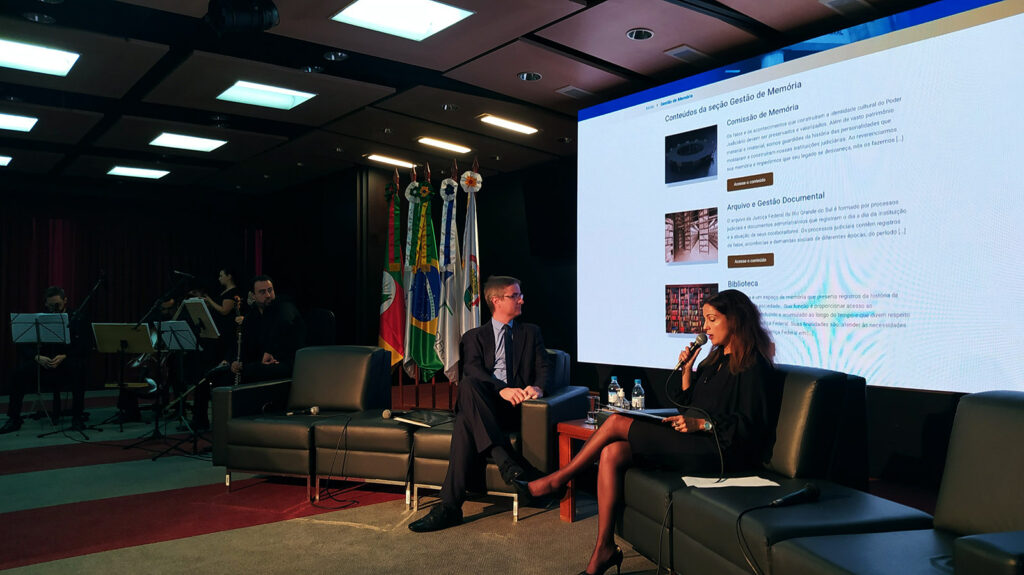 Momento do lançamento do Portal de Memória da JFRS