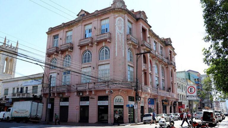 Primeira sede da Justiça Federal em Santa Maria, Rua Venâncio Aires, nº 1934, em frente à Praça Saldanha Marinho. Créditos: João Alves/Prefeitura de Santa Maria