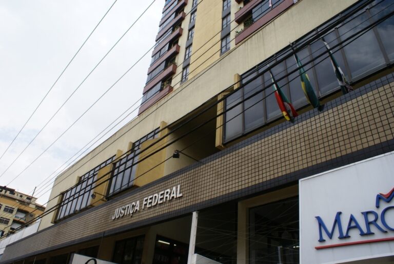 Primeira sede da Justiça Federal em Passo Fundo, Av. General Netto, nº 386.