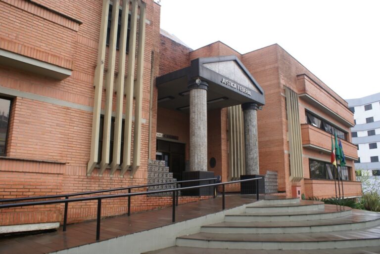 Atual sede da JFRS de Passo Fundo, localizada na Rua Antônio Araújo, nº 1110.